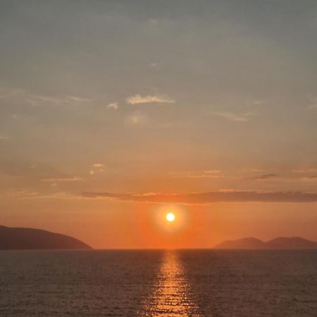 Darla Sea View Apartment Vlore Exterior photo